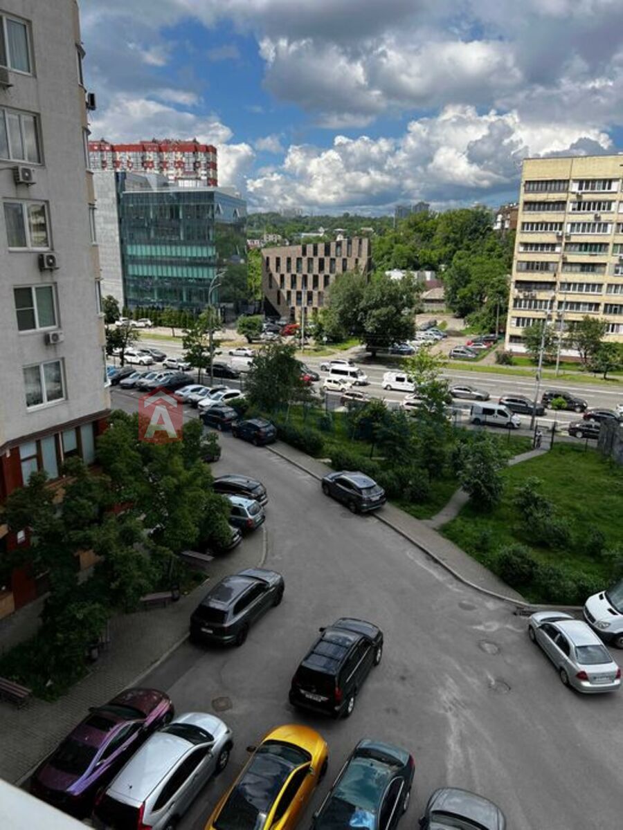 3 ��. ��������, 58/-/10 ��. �., 5/22 ������ ���� 13