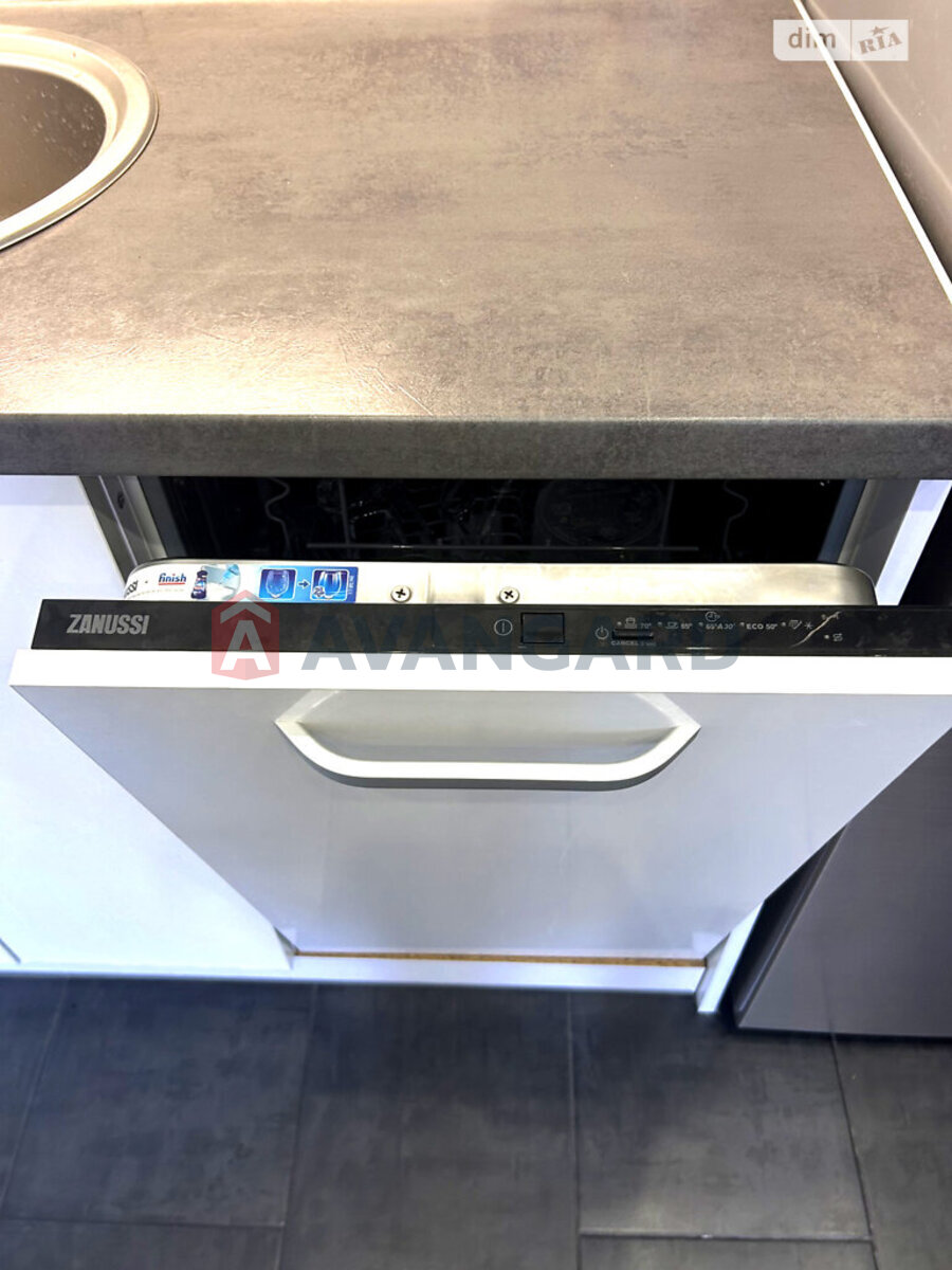 2 ��. ��������, 66/36/11 ��. �., 5/10 ������ ���� 10