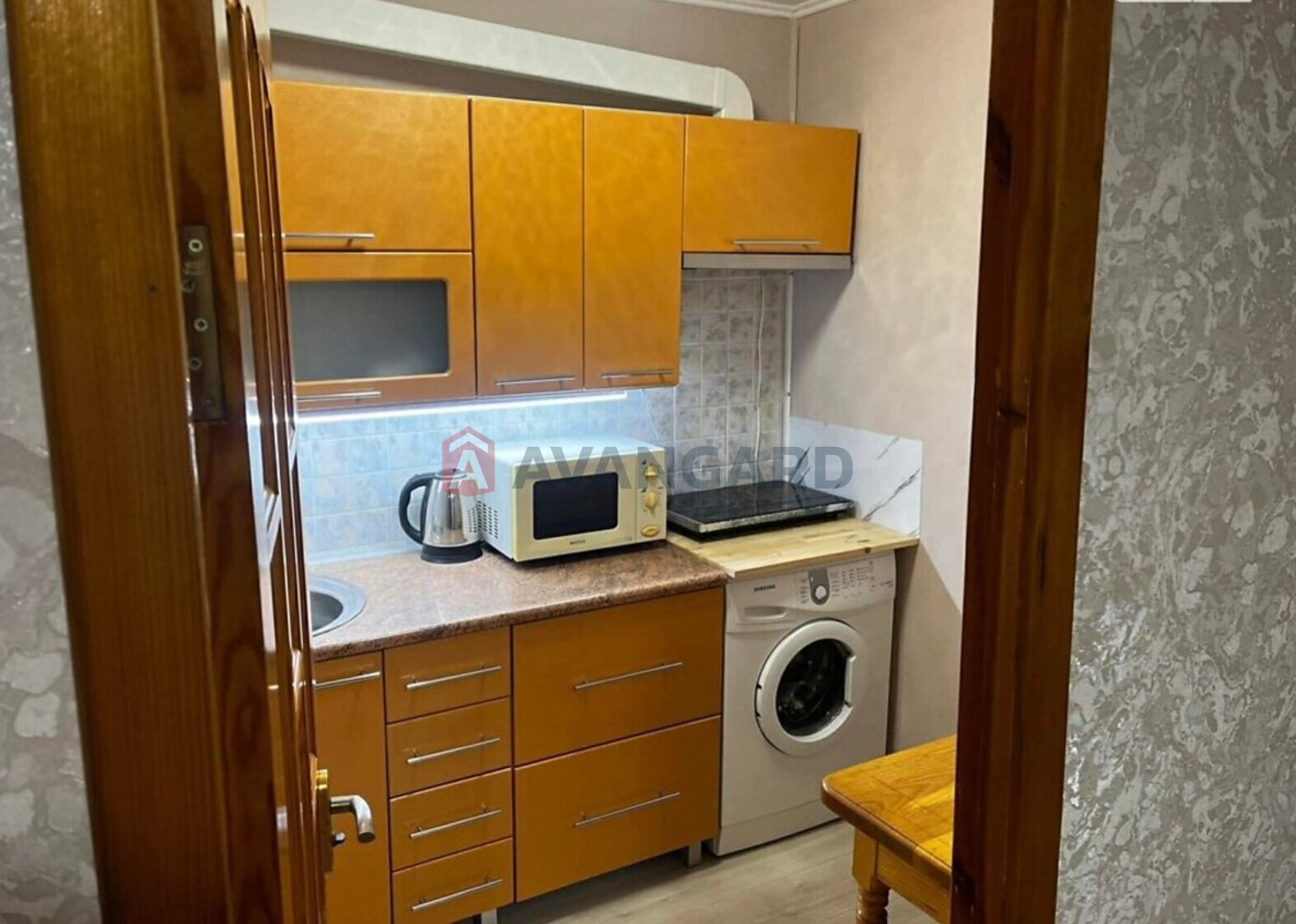 1 ��. ��������, 23/14/4 ��. �., 1/9 ������ ���� 15