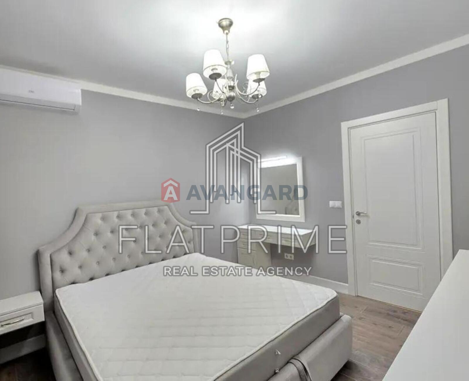 3 ��. ��������, 100/50/30 ��. �., 8/26 ������ ���� 20