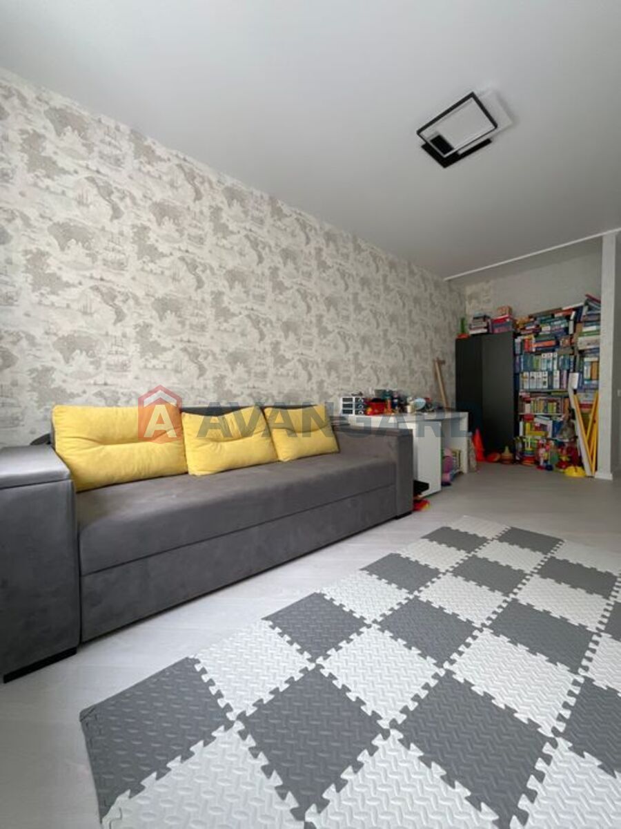 2 ��. ��������, 67/-/15 ��. �., 3/10 ������ ���� 12