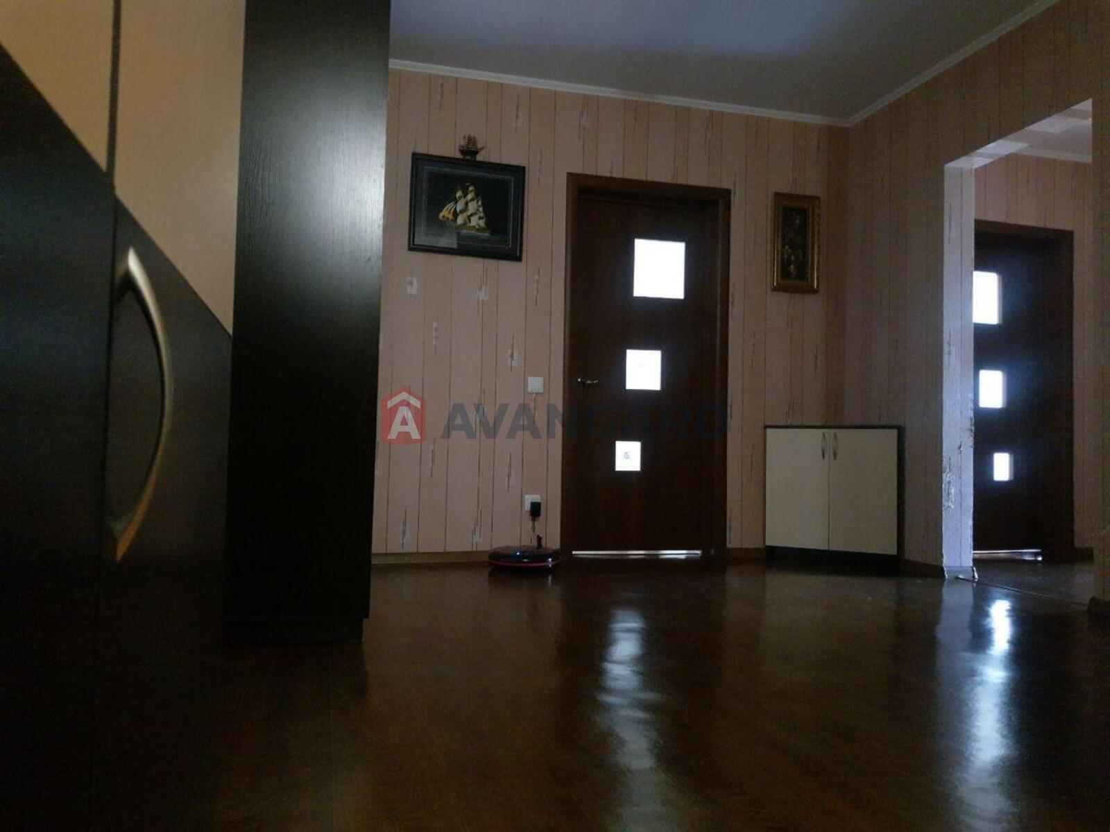 3 ����. ��������, 75/40/8 ��. �., 12/20 ���� ���� 12