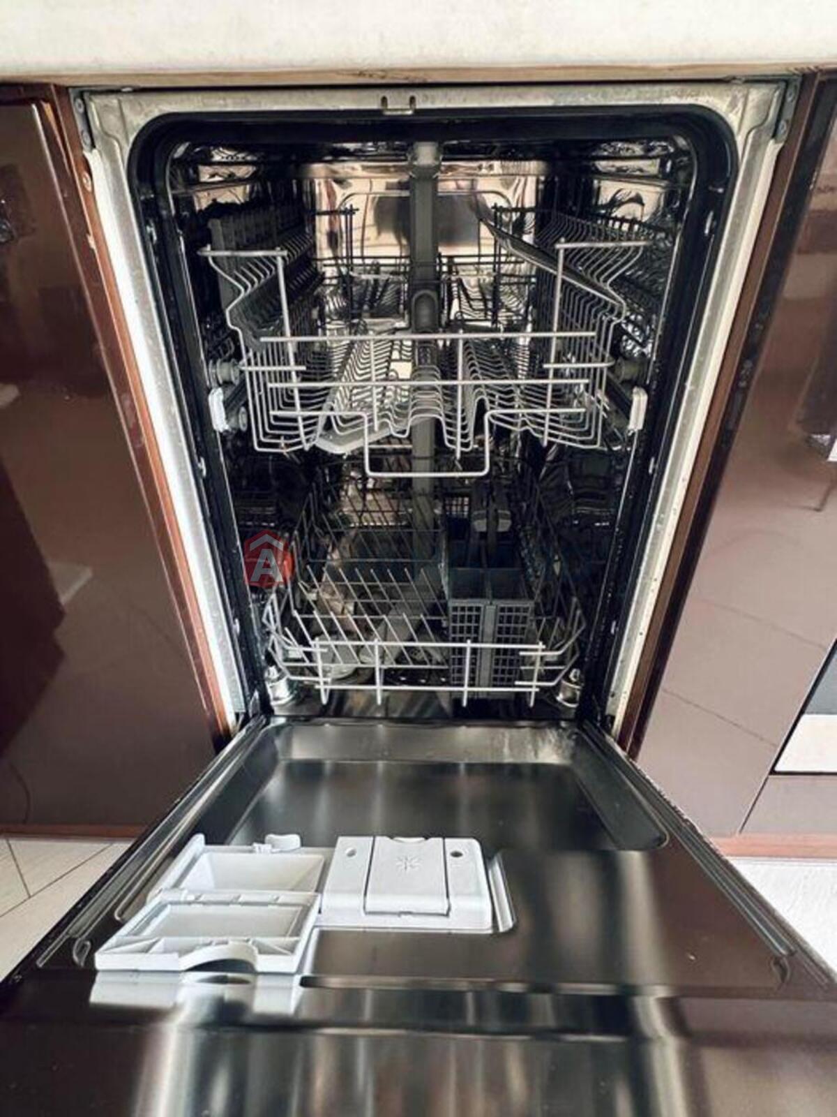 1 ��. ��������, 43/-/14 ��. �., 6/19 ������ ���� 9