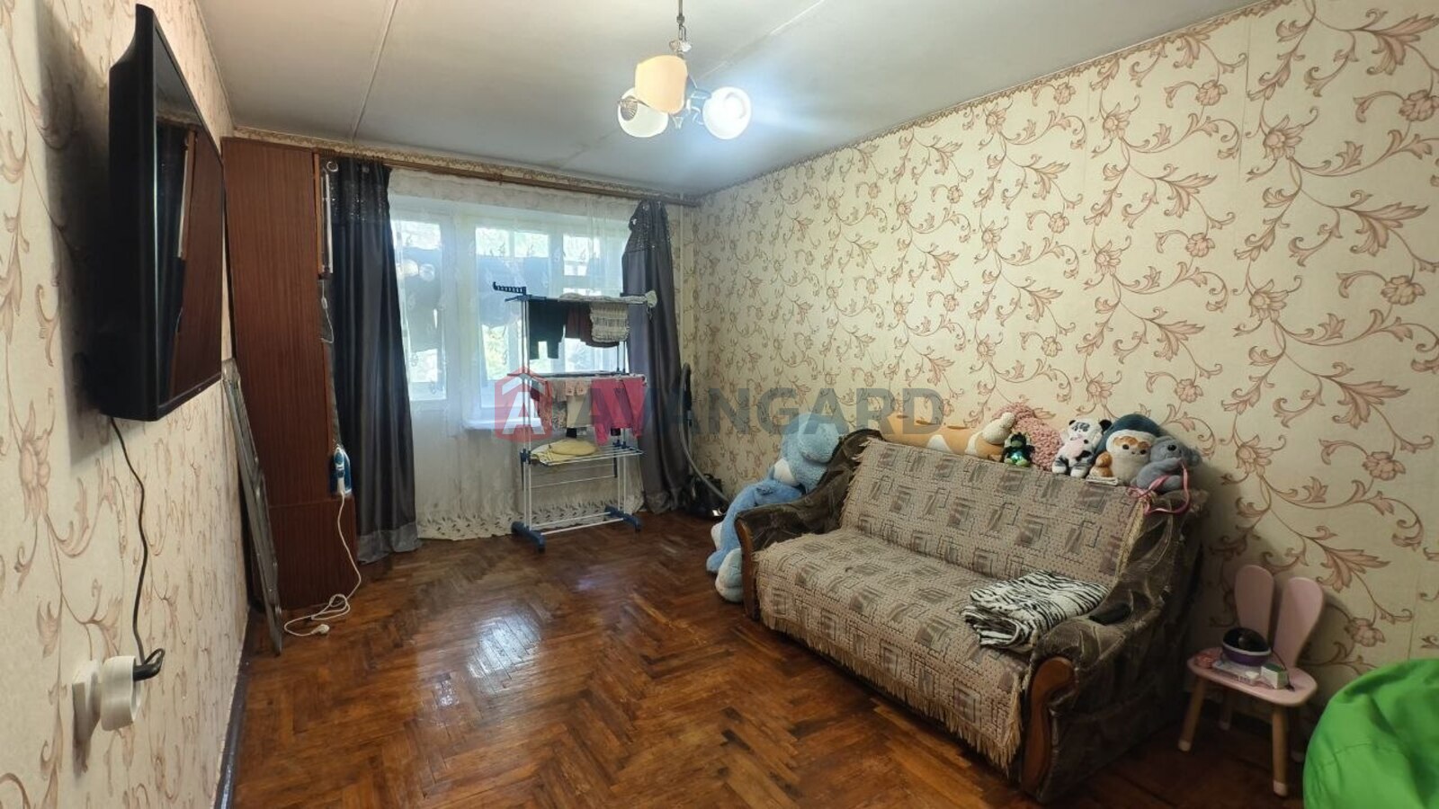 2 ��. ��������, 48/29/7 ��. �., 2/9 ������ ���� 3