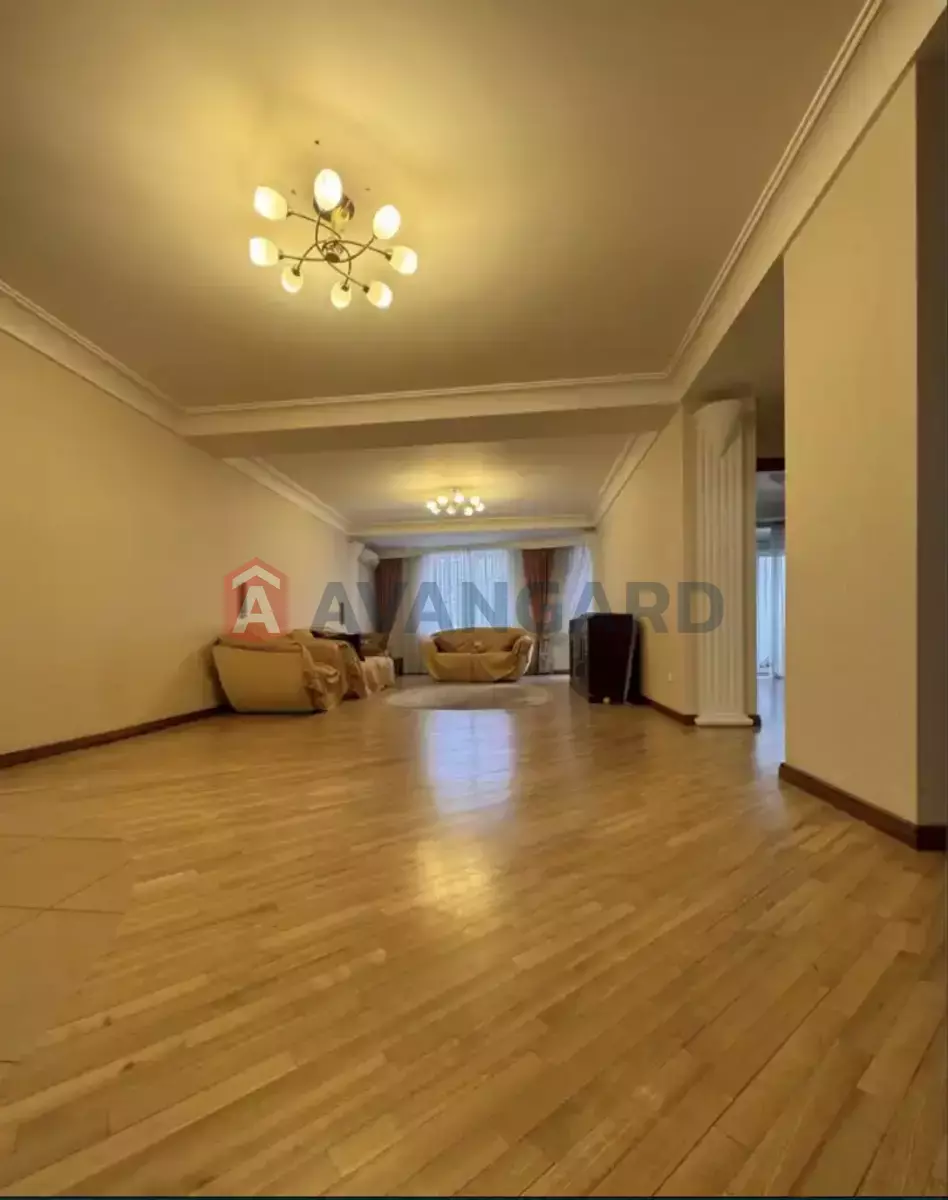 3 ��. ��������, 150/-/- ��. �., 3/10 ������ ���� 5