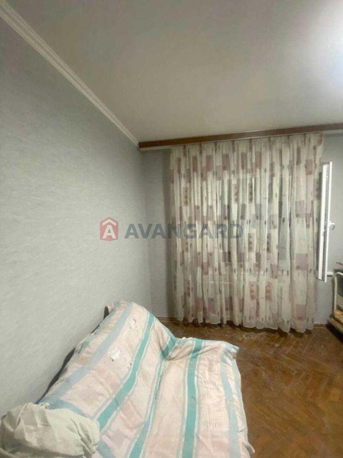 2 ��. ��������, 51/-/7 ��. �., 9/9 ������ ���� 4