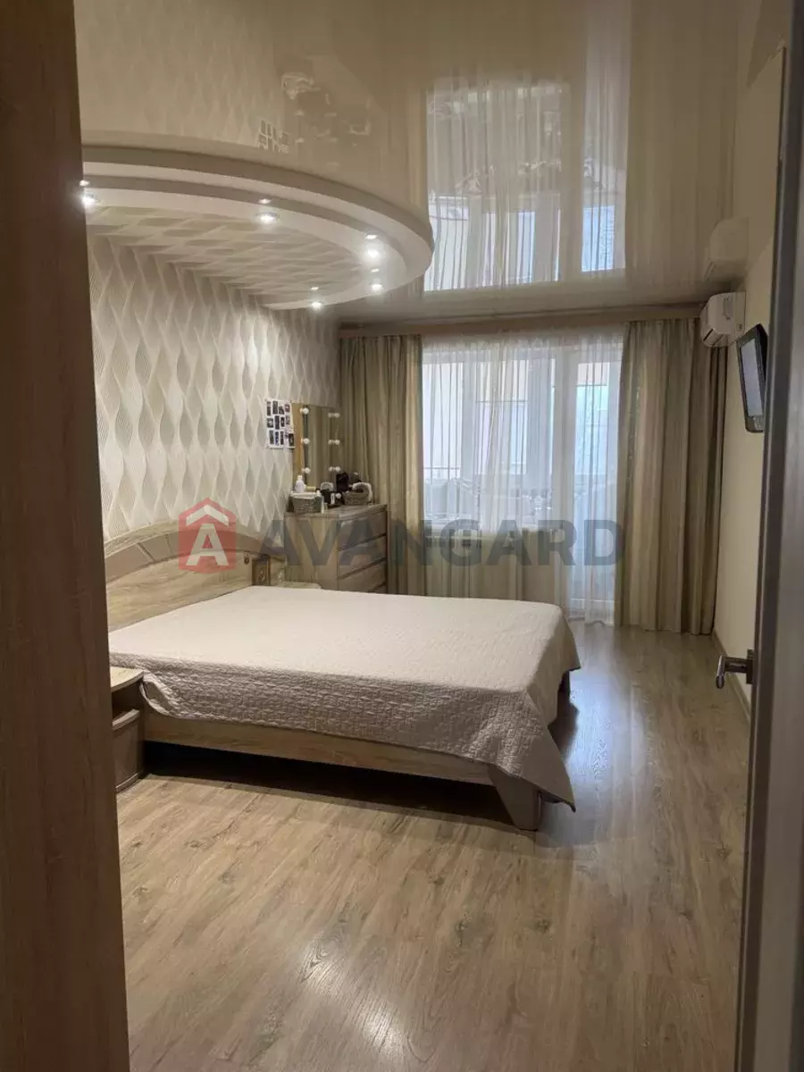 3 ��. ��������, 72/-/10 ��. �., 8/12 ������ ���� 2