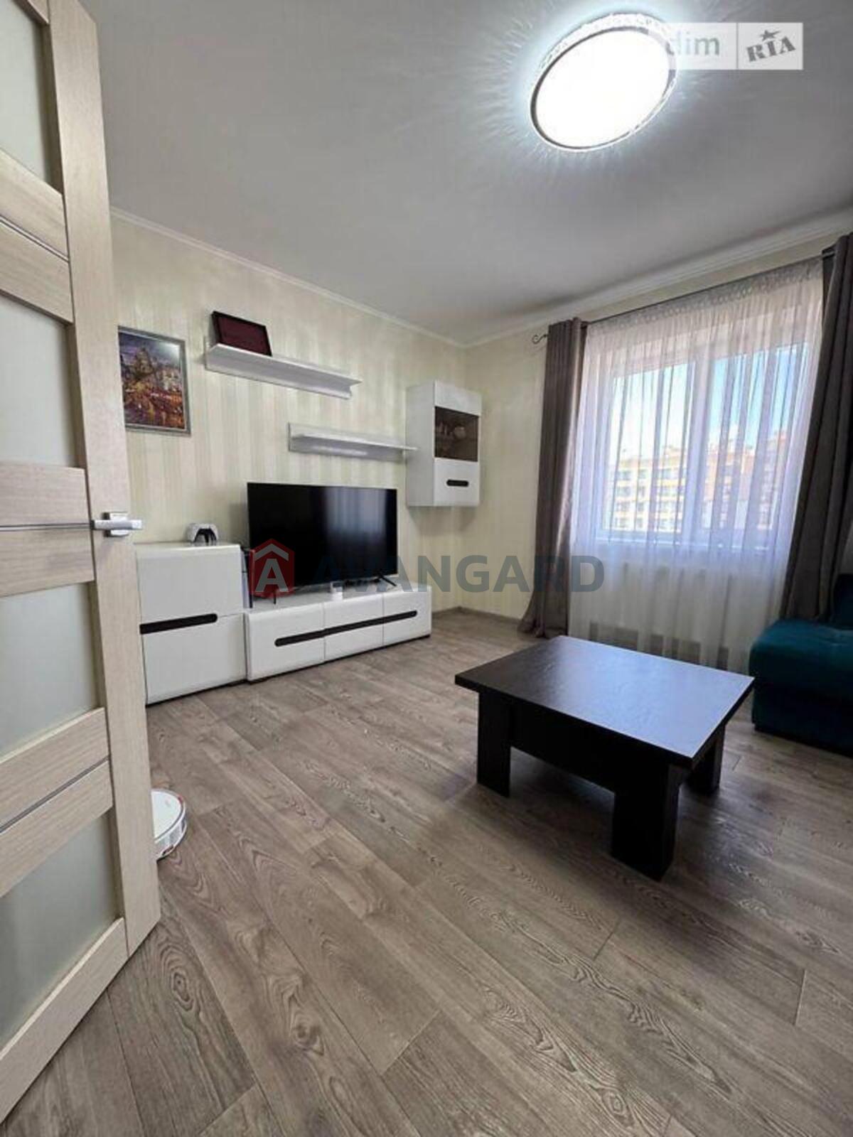 2 ����. ��������, 62/32/16 ��. �., 11/11 ���� ���� 3