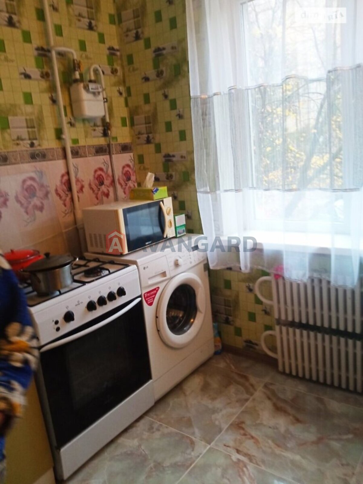 3 . , 63/-/7 . ., 2/9   8