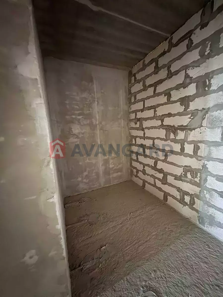 2 ��. ��������, 73/-/33 ��. �., 2/10 ������ ���� 15