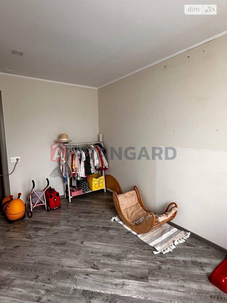 3 . , 65/37/7 . ., 9/9   5