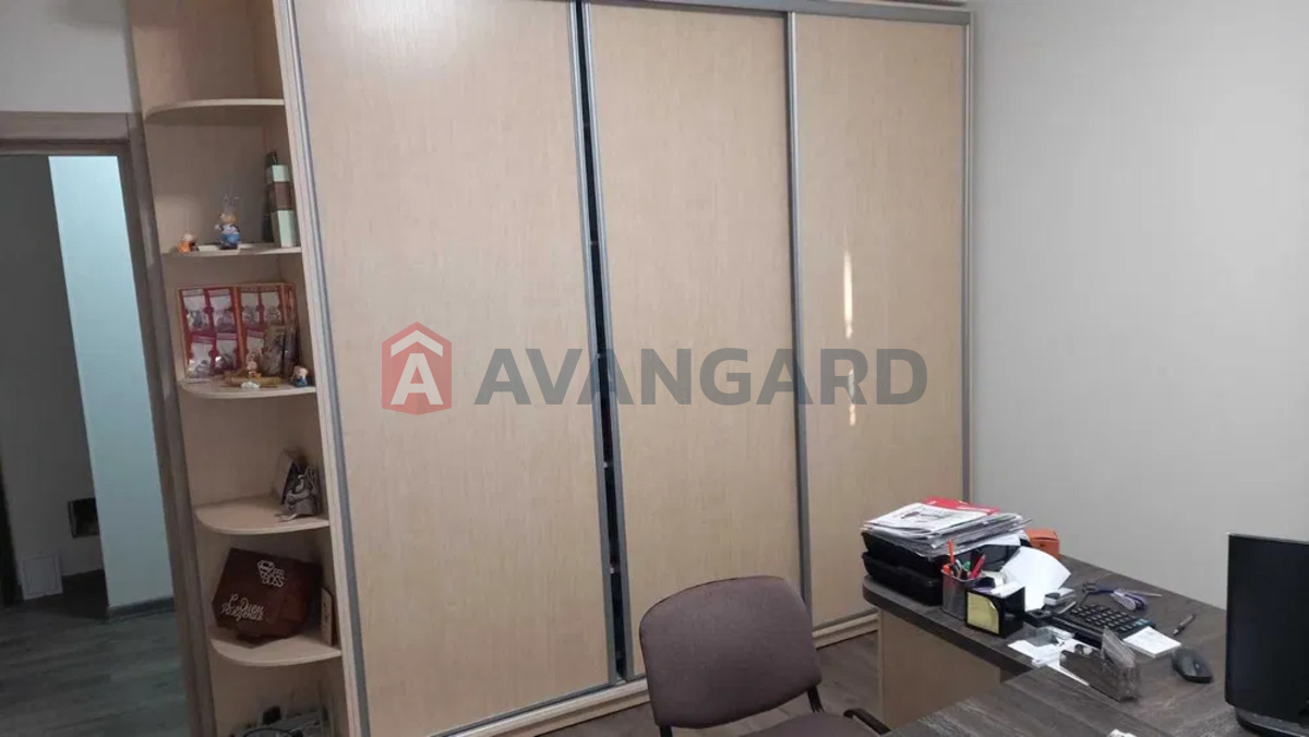 2 ��. ��������, 43/-/3 ��. �., 1/3 ������ ���� 2