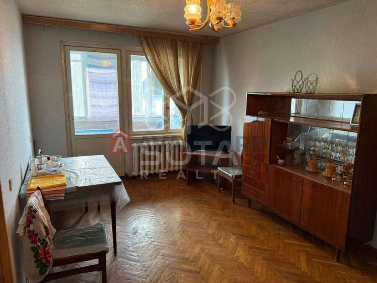 2 . , 47/-/7 . ., 5/9   9