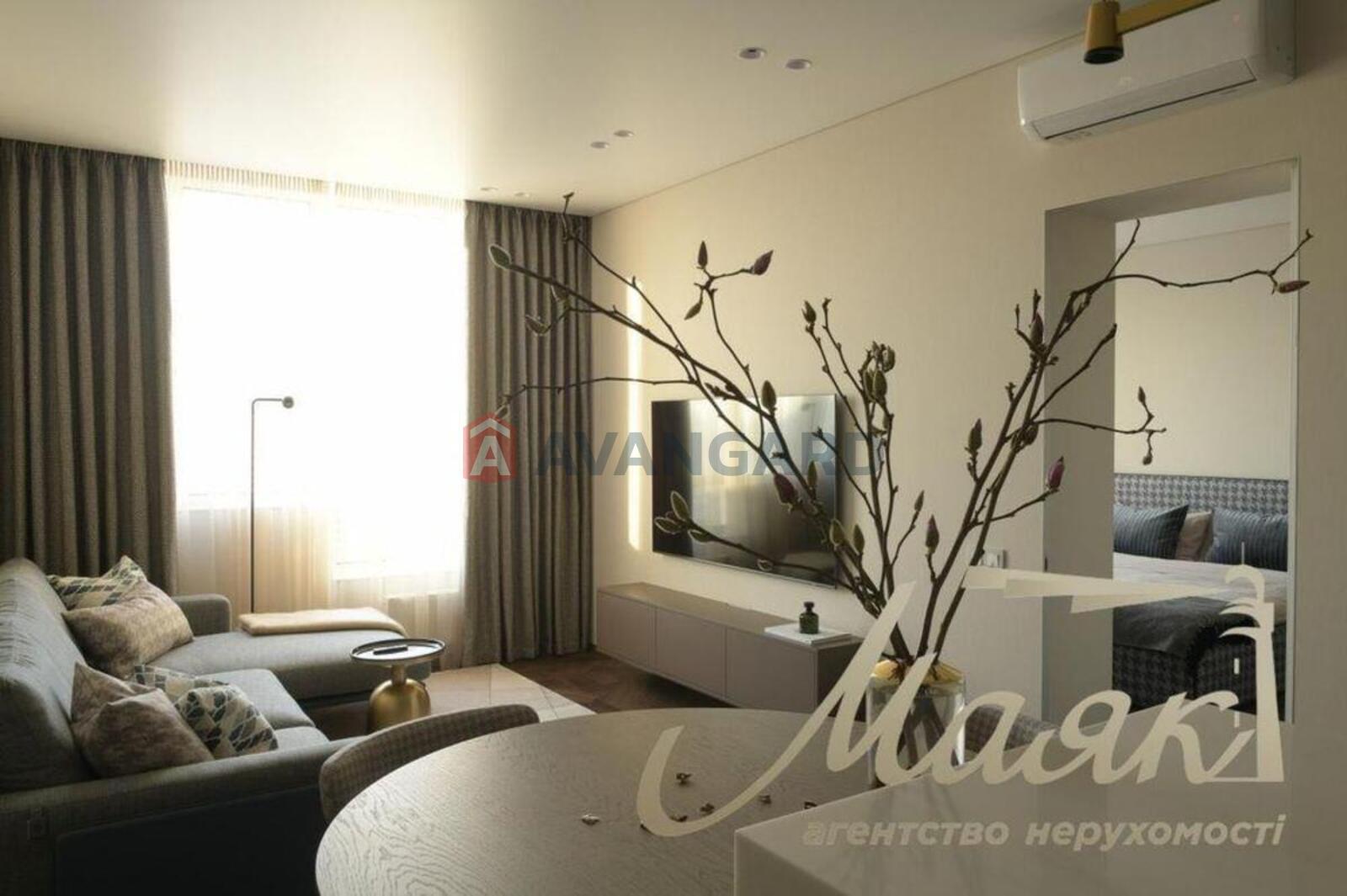 1 ��. ��������, 68/-/20 ��. �., 12/24 ������ ���� 18