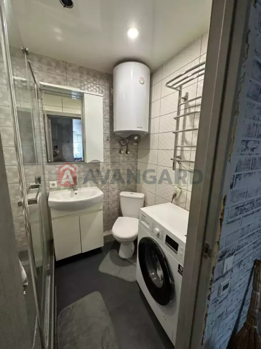 3 ��. ��������, 60/-/8 ��. �., 2/2 ������ ���� 2