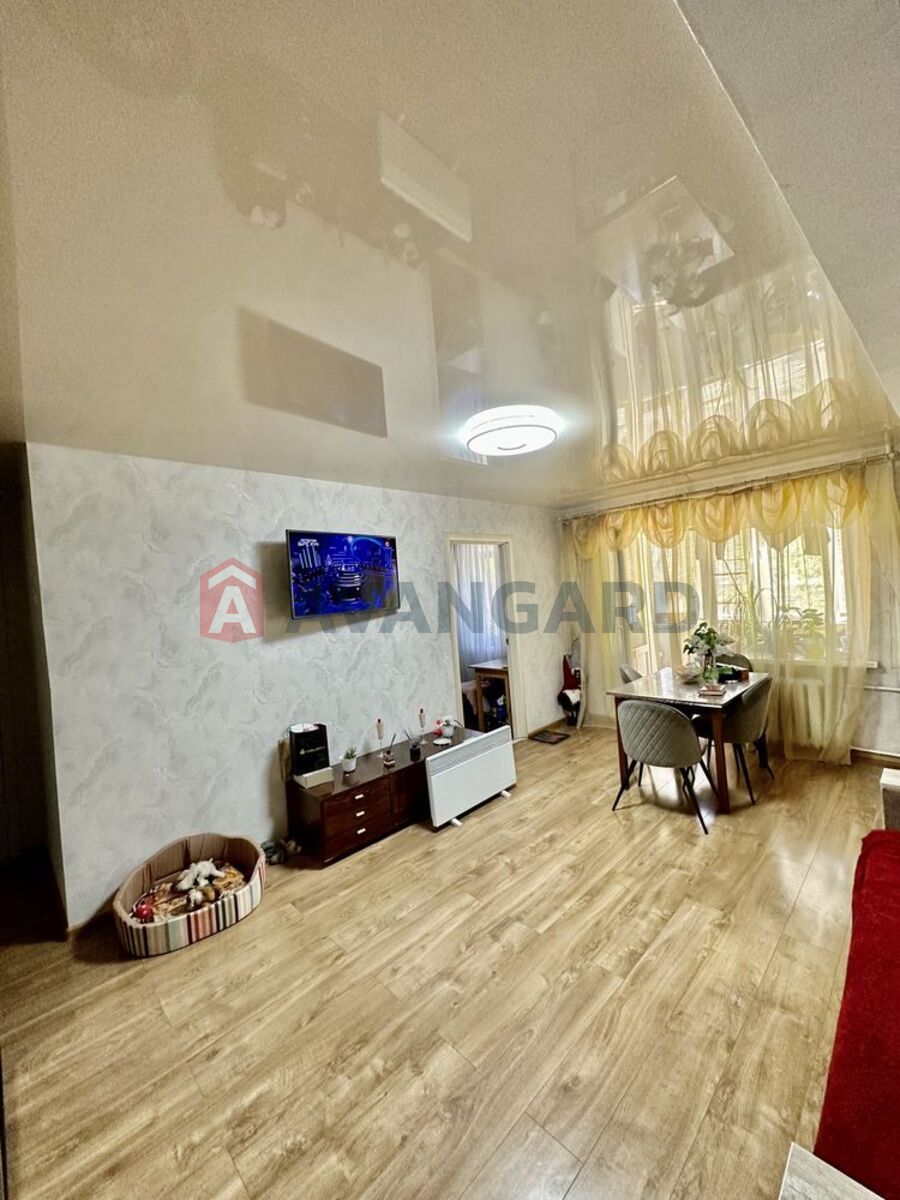 3 ��. ��������, 56/-/6 ��. �., 2/3 ������ ���� 5