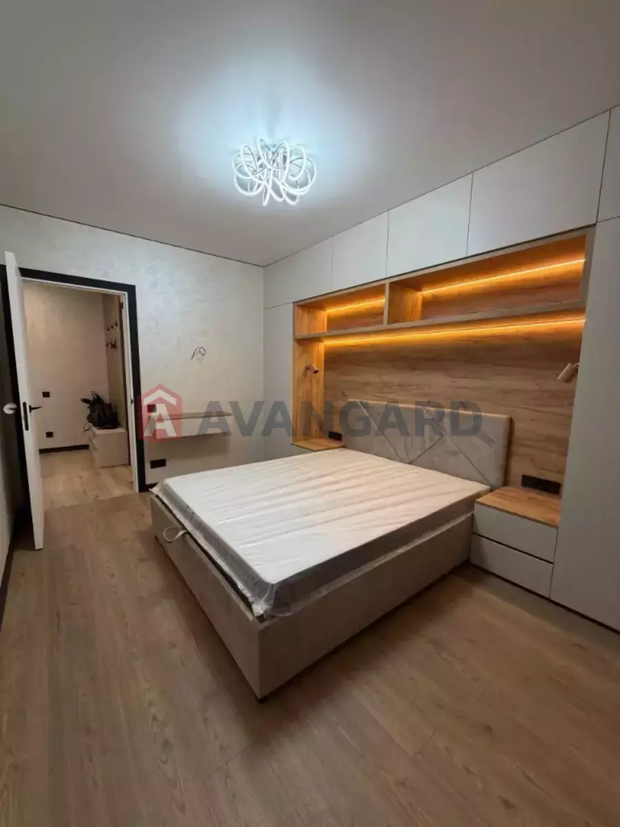 1 ��. ��������, 44/16/15 ��. �., 3/10 ������ ���� 1