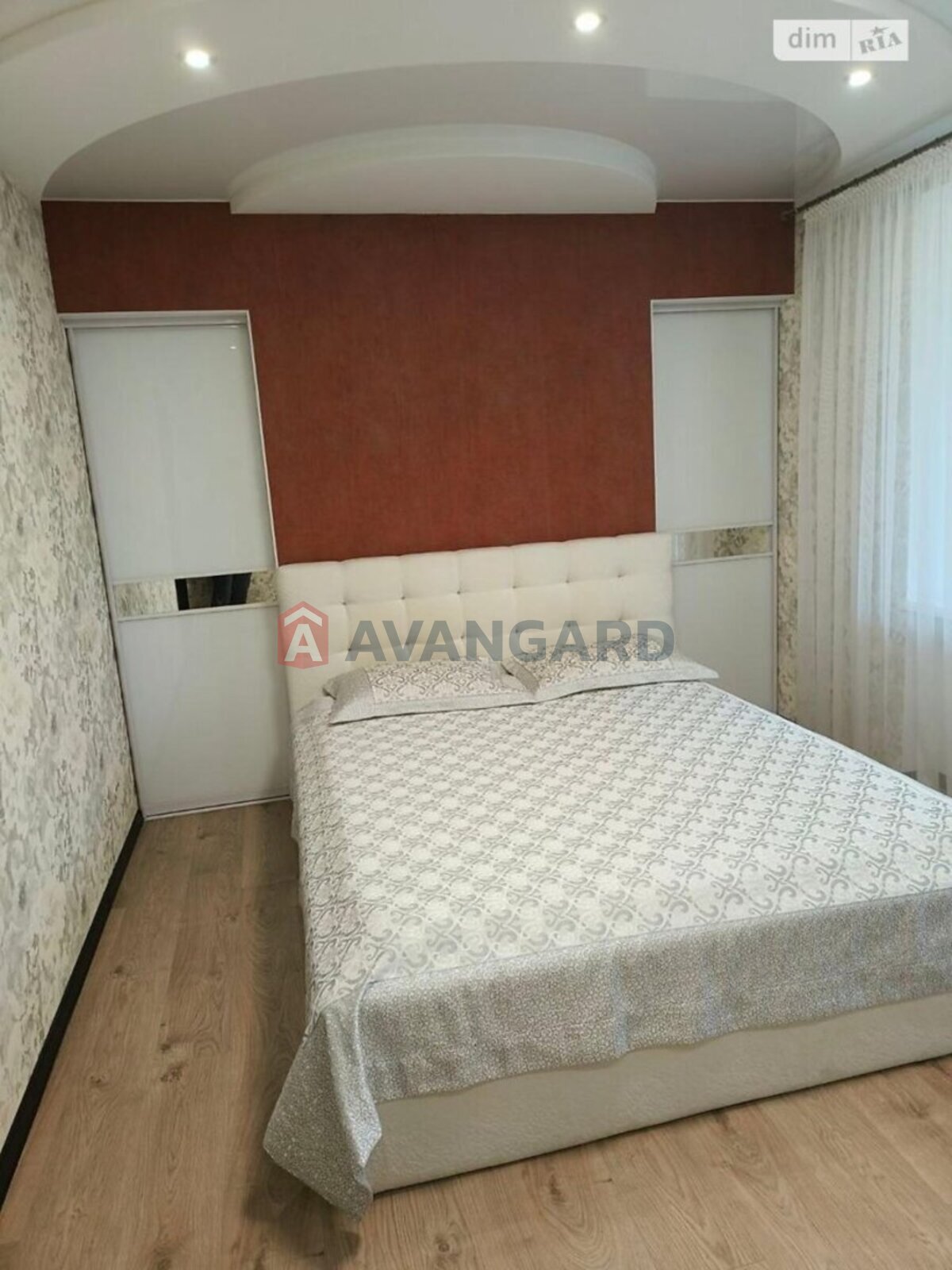 3 ��. ��������, 92/53/14 ��. �., 3/10 ������ ���� 2