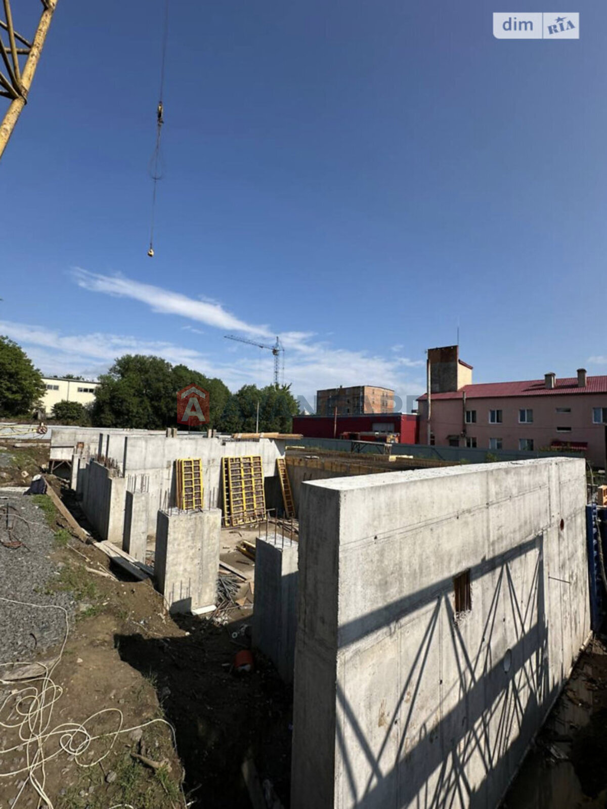 2 ��. ��������, 70/-/- ��. �., 9/15 ������ ���� 11