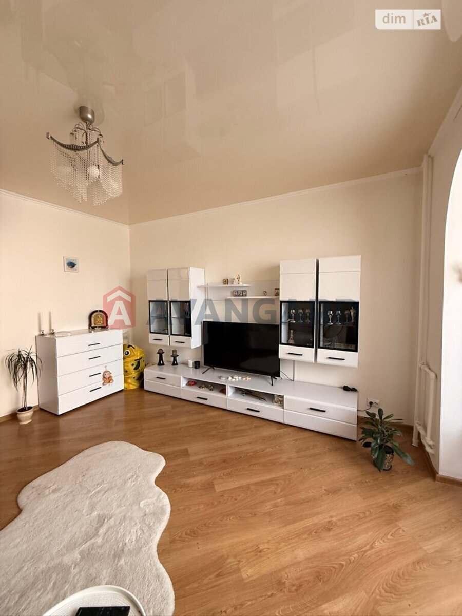 2 ��. ��������, 72/31/18 ��. �., 5/9 ������ ���� 4