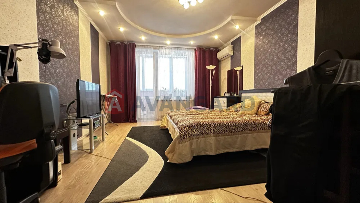 1 ��. ��������, 70/-/15 ��. �., 7/10 ������ ���� 1