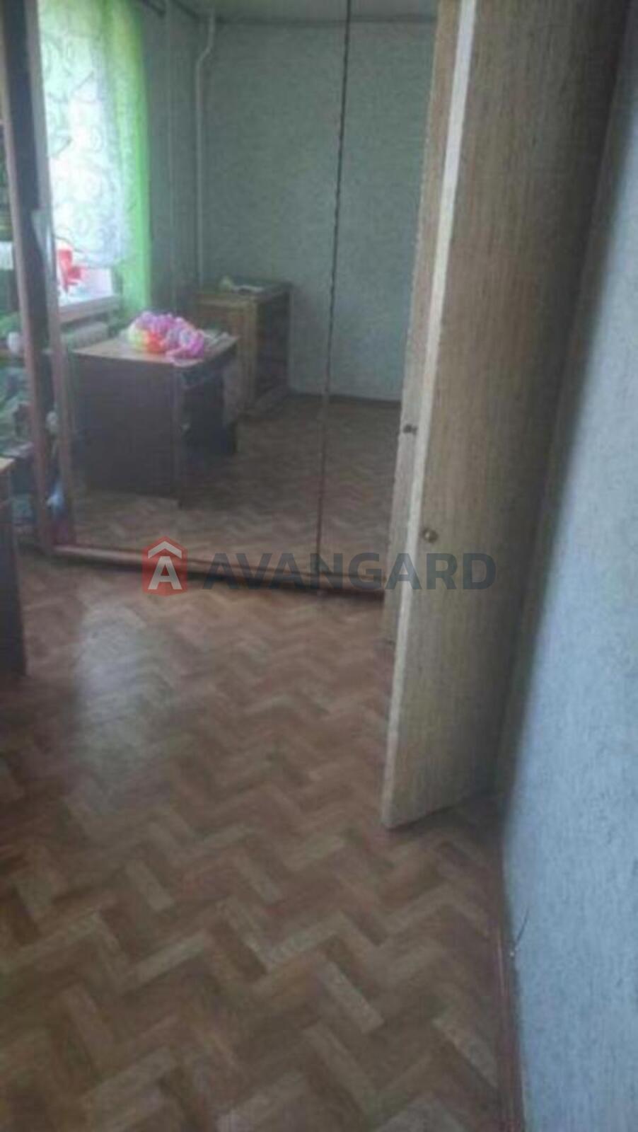 2 ����. ��������, 45/-/6 ��. �., 5/5 ���� ���� 9