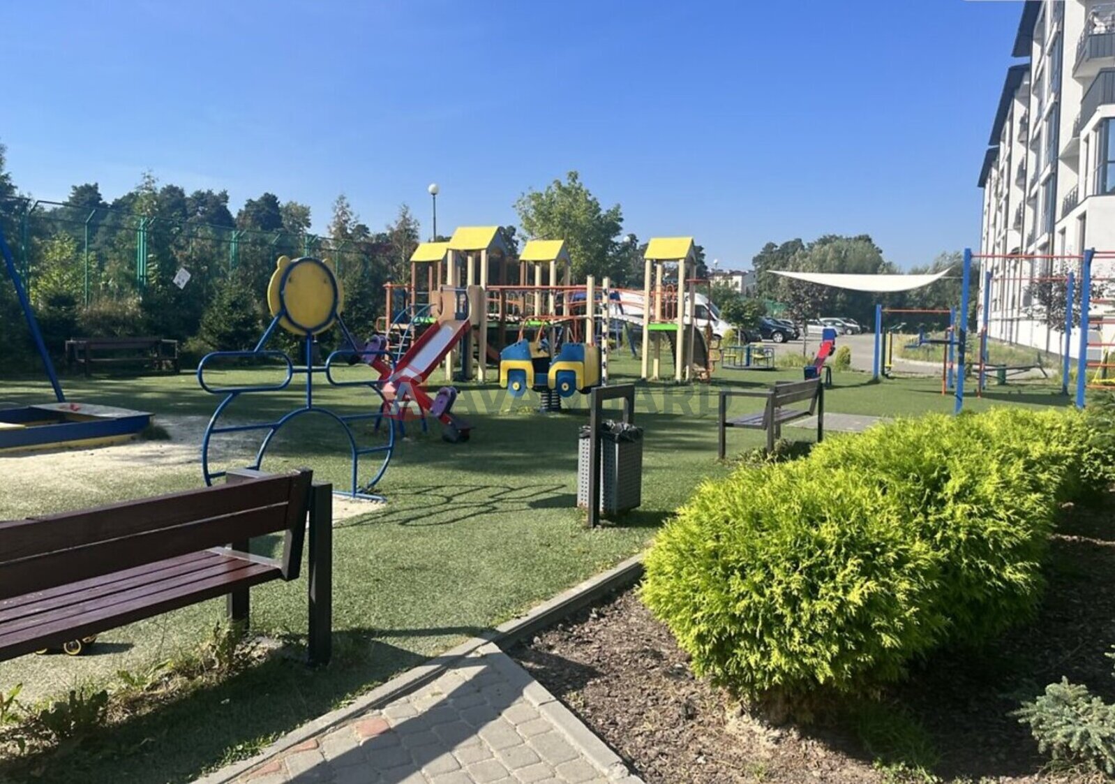 2 ��. ��������, 70/40/12 ��. �., 1/5 ������ ���� 3