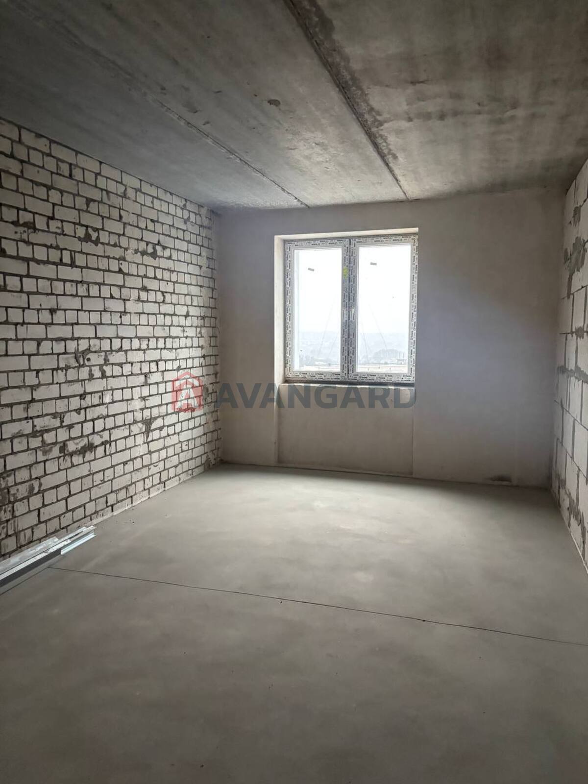 2 ��. ��������, 60,8/31,7/29,1 ��. �., 2/9 ������ ���� 7