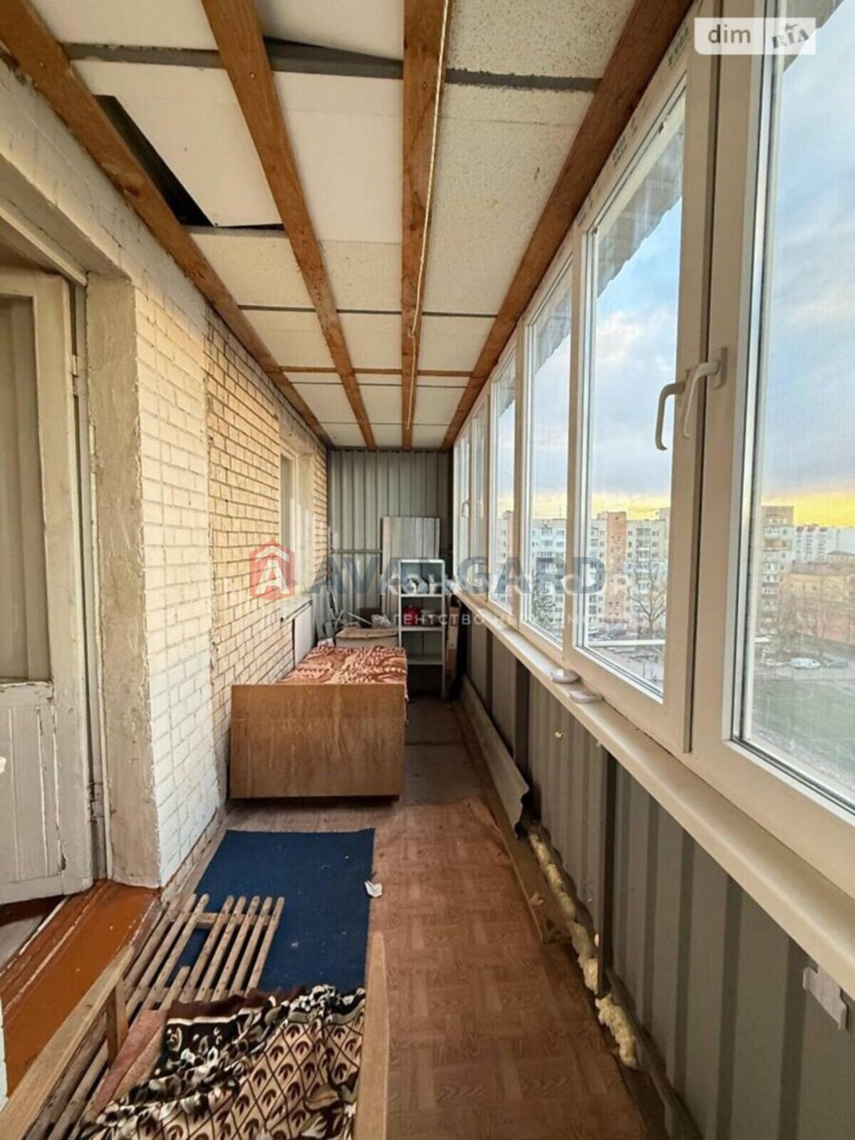 1 ��. ��������, 35/18/6 ��. �., 9/10 ������ ���� 5