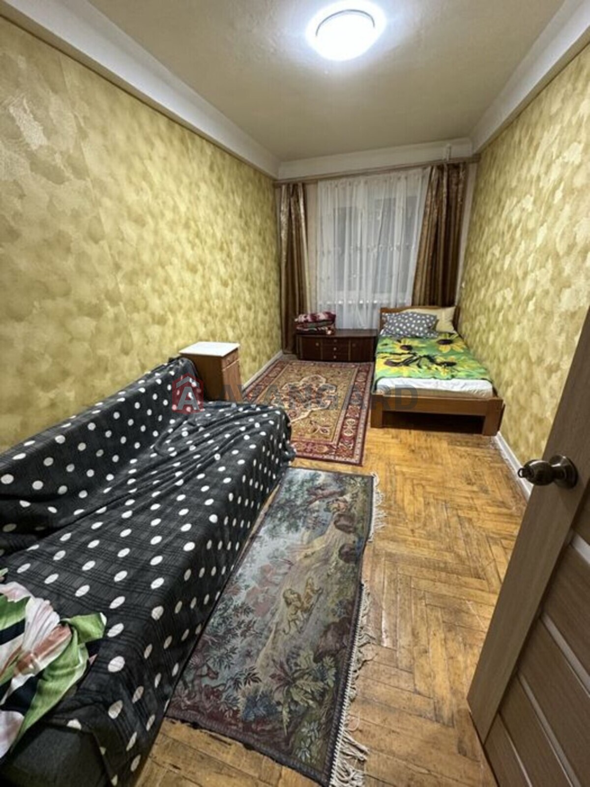 3 ��. ��������, 54/-/6 ��. �., 4/5 ������ ���� 4