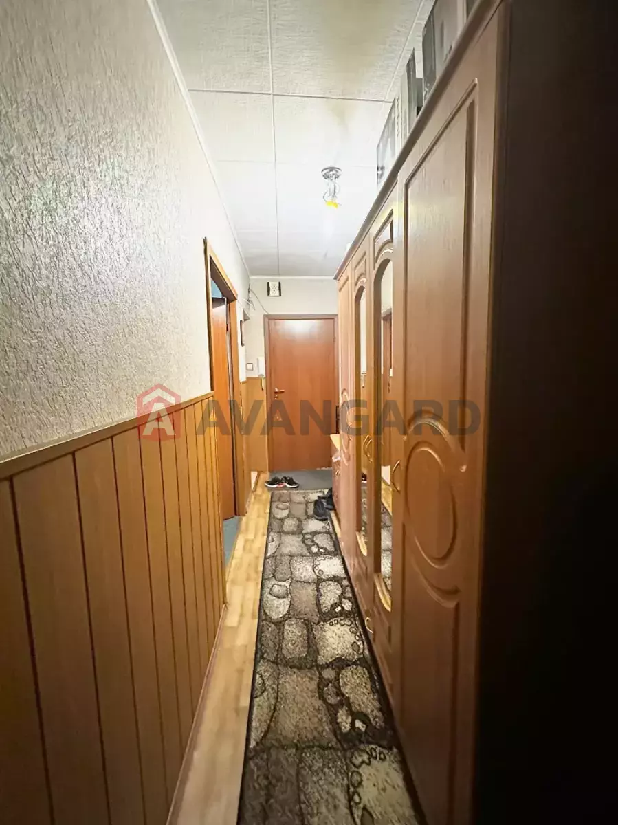 3 ��. ��������, 65/-/12 ��. �., 3/9 ������ ���� 10