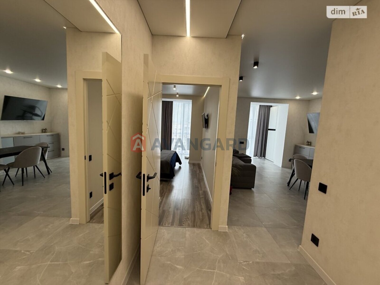 2 ��. ��������, 69/32/23 ��. �., 8/8 ������ ���� 23