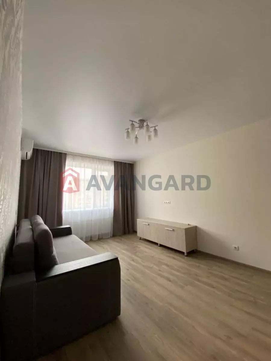 2 ��. ��������, 67/-/18 ��. �., 10/12 ������ ���� 1