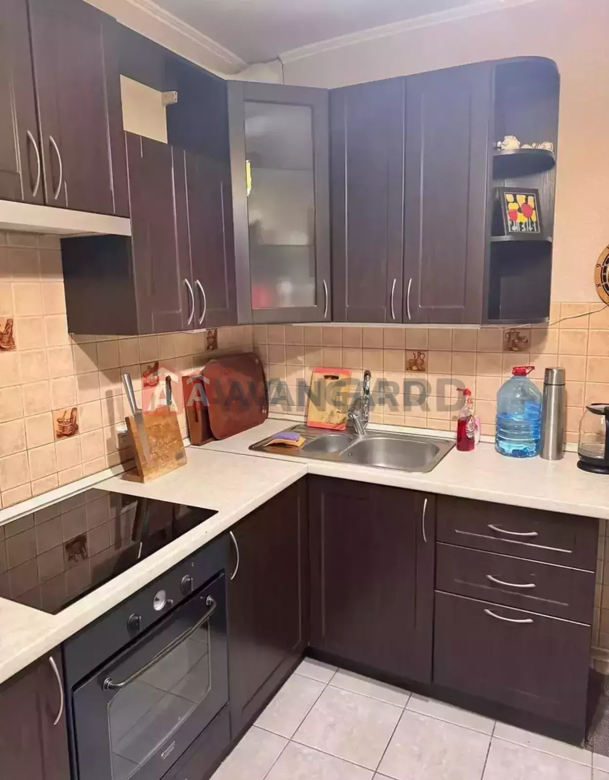 3 ��. ��������, 66/39/9 ��. �., 7/9 ������ ���� 1