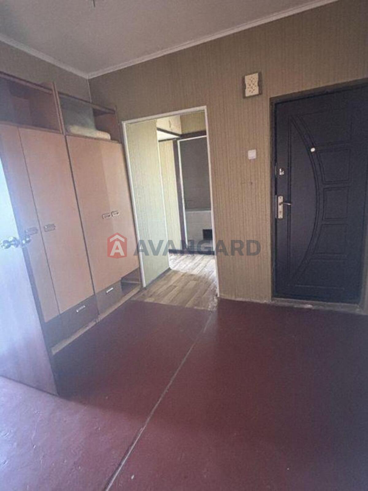 3 ��. ��������, 72/-/9 ��. �., 14/16 ������ ���� 6