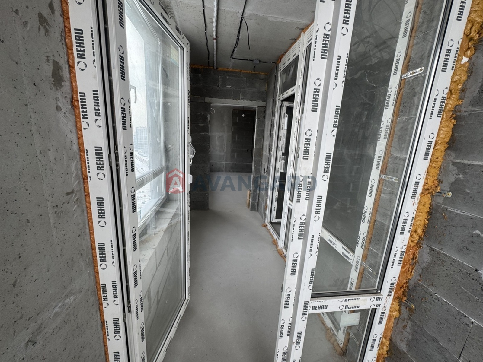 2 ��. ��������, 69/45/22 ��. �., 21/26 ������ ���� 15