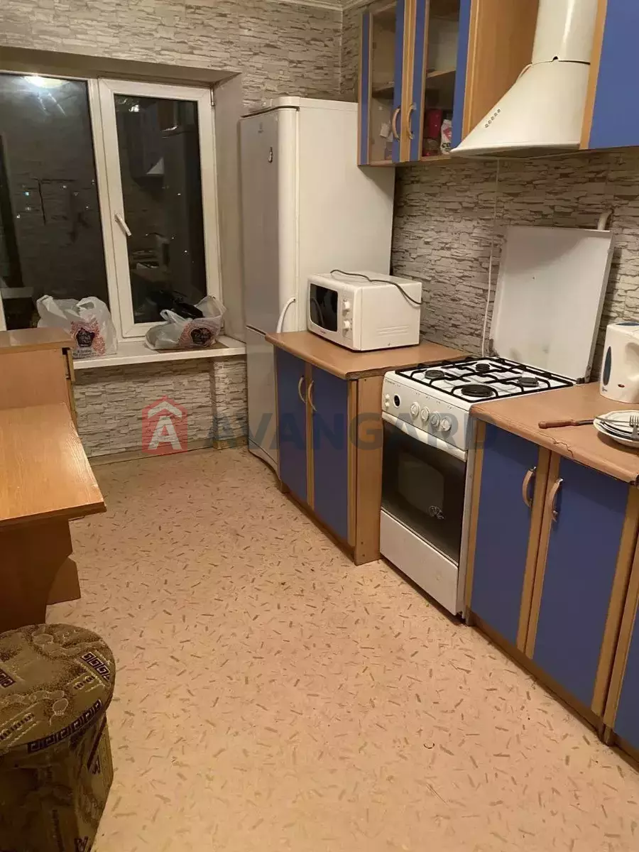 3 ����. ��������, 56/-/- ��. �., 9/9 ���� ���� 1