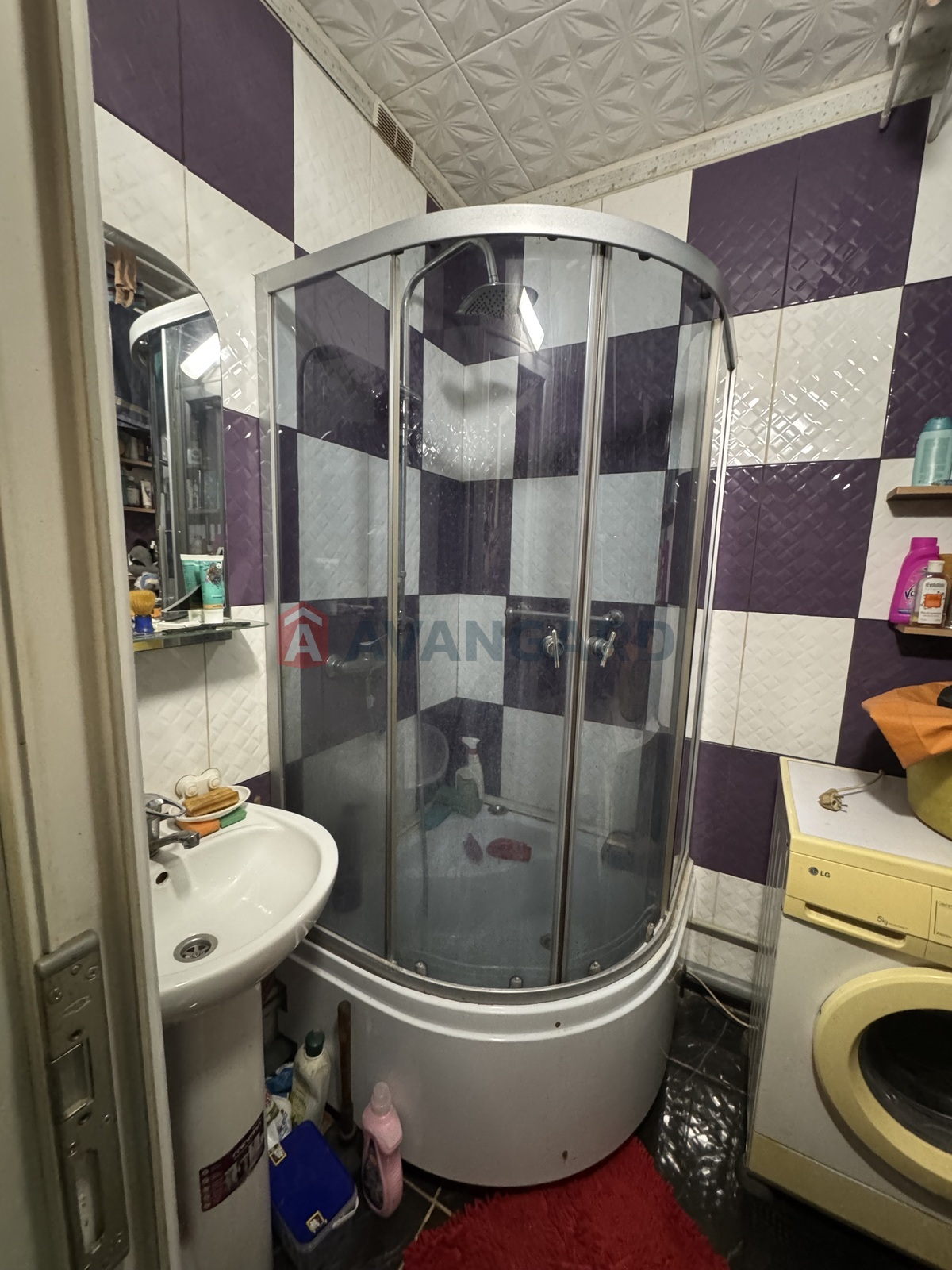 2 ����. ��������, 53,4/30,7/7,8 ��. �., 2/10 ���� ���� 10