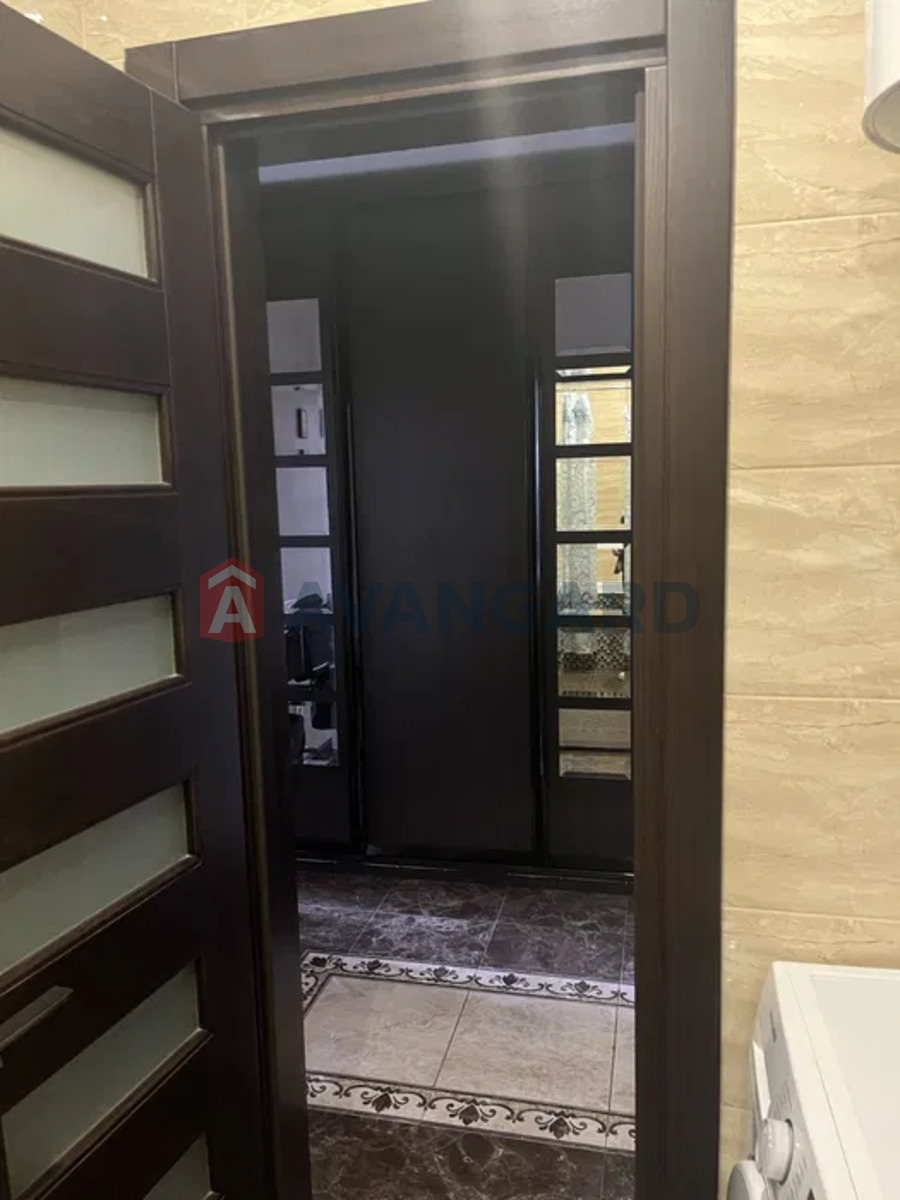 1 . , 41/-/10 . ., 12/23   8