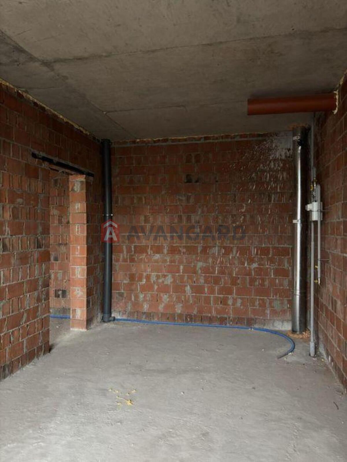 2 ��. ��������, 55/-/18 ��. �., 3/4 ������ ���� 5