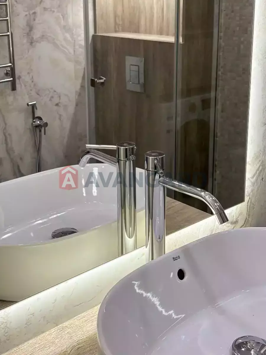 2 ����. ��������, 43/-/- ��. �., 8/10 ���� ���� 21