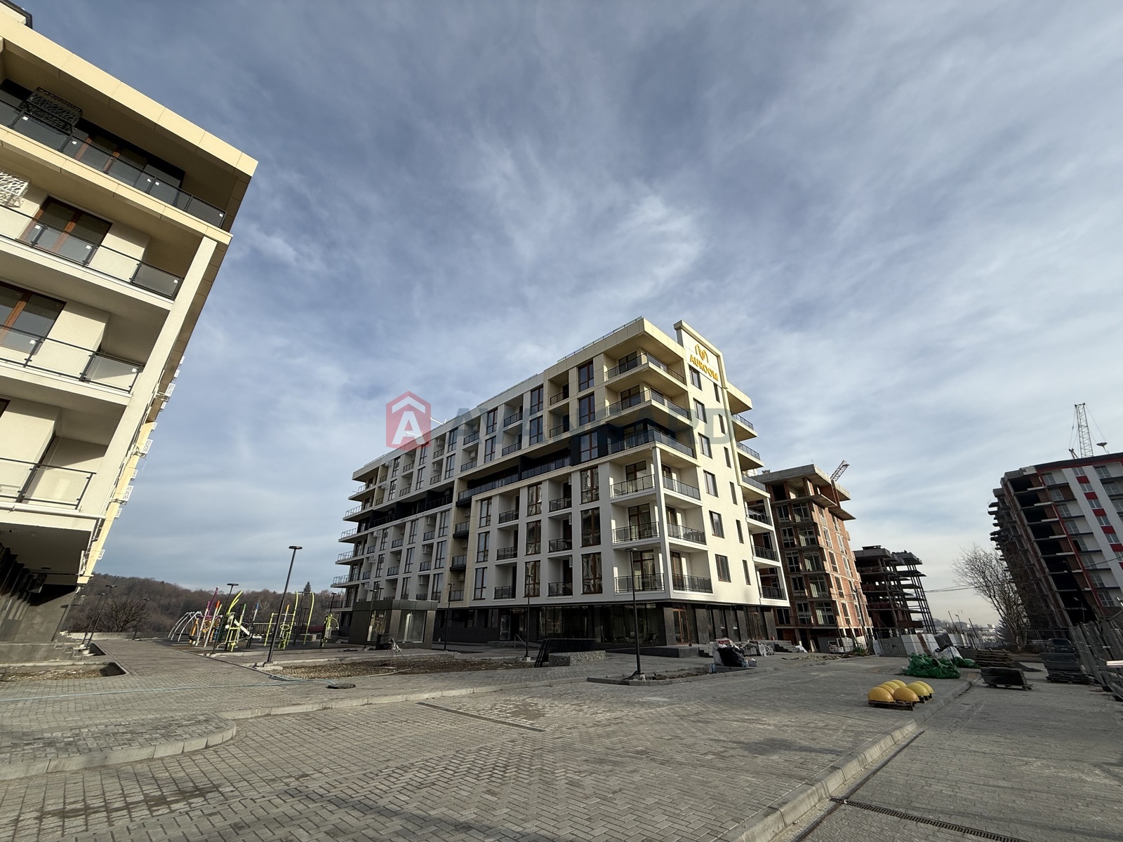 1 ����. ��������, 43,94/14,42/19,29 ��. �., 4/5 ���� ���� 15