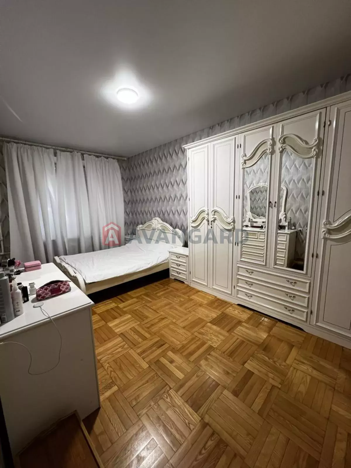 3 ��. ��������, 96/-/15 ��. �., 2/5 ������ ���� 8