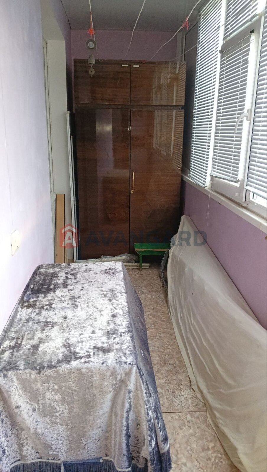 4 ��. ��������, 82/51/7 ��. �., 8/9 ������ ���� 3