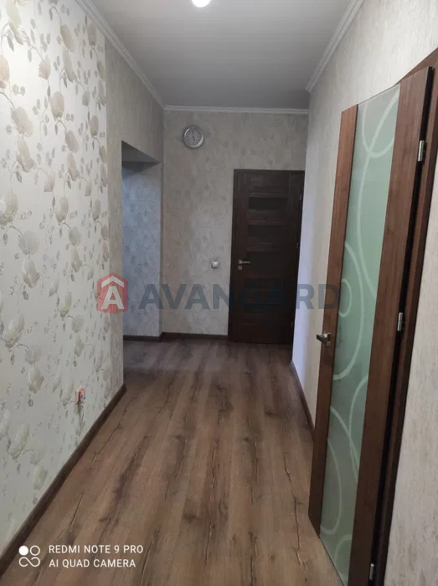 3 кім. квартира, 96/-/10 кв. м., 1/10 поверх фото 2 3 кім. квартира, 96/-/10 кв. м., 1/10 поверх фото 2