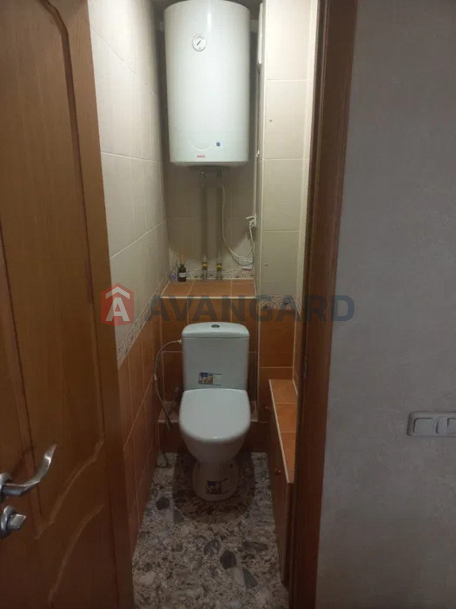 1 . , 40/-/9 . ., 4/9   21