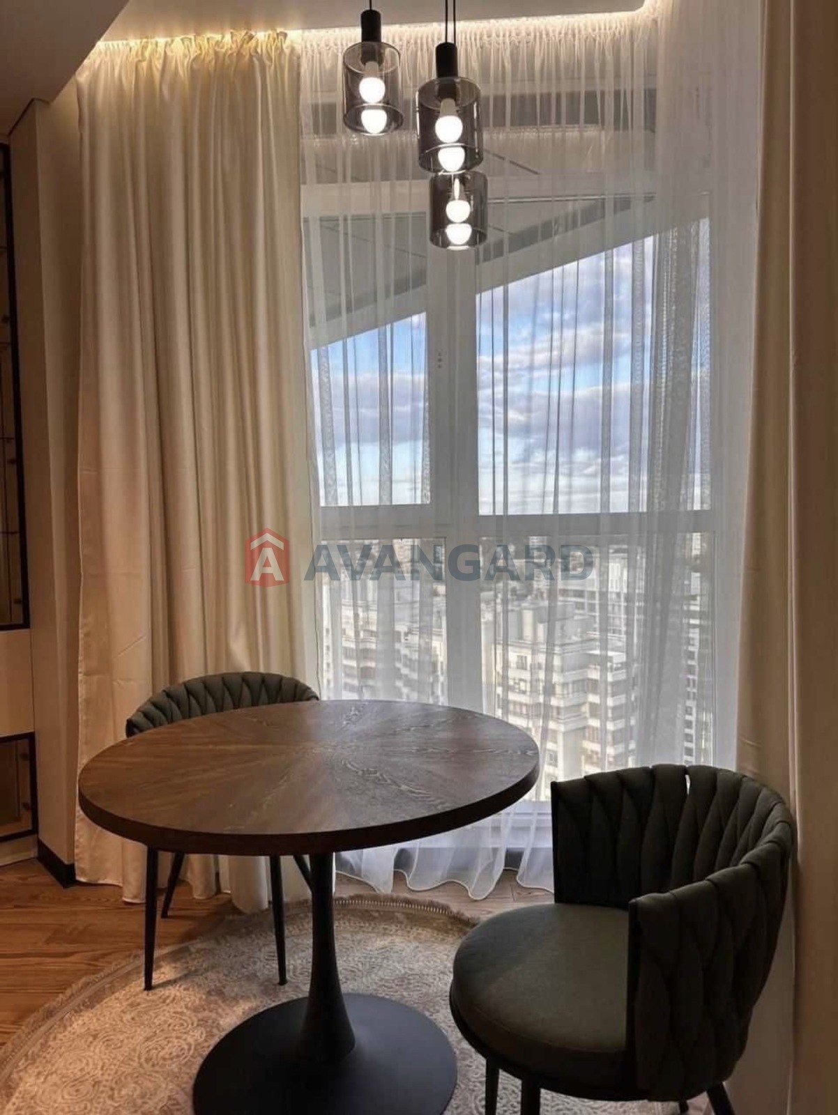 1 ��. ��������, 50/40/10 ��. �., 24/30 ������ ���� 5