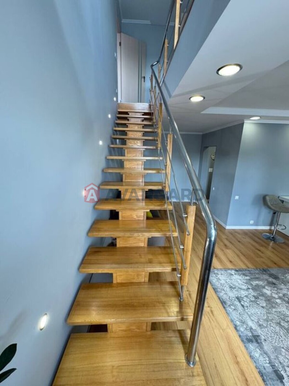 3 ��. ��������, 107/-/36 ��. �., 9/11 ������ ���� 6