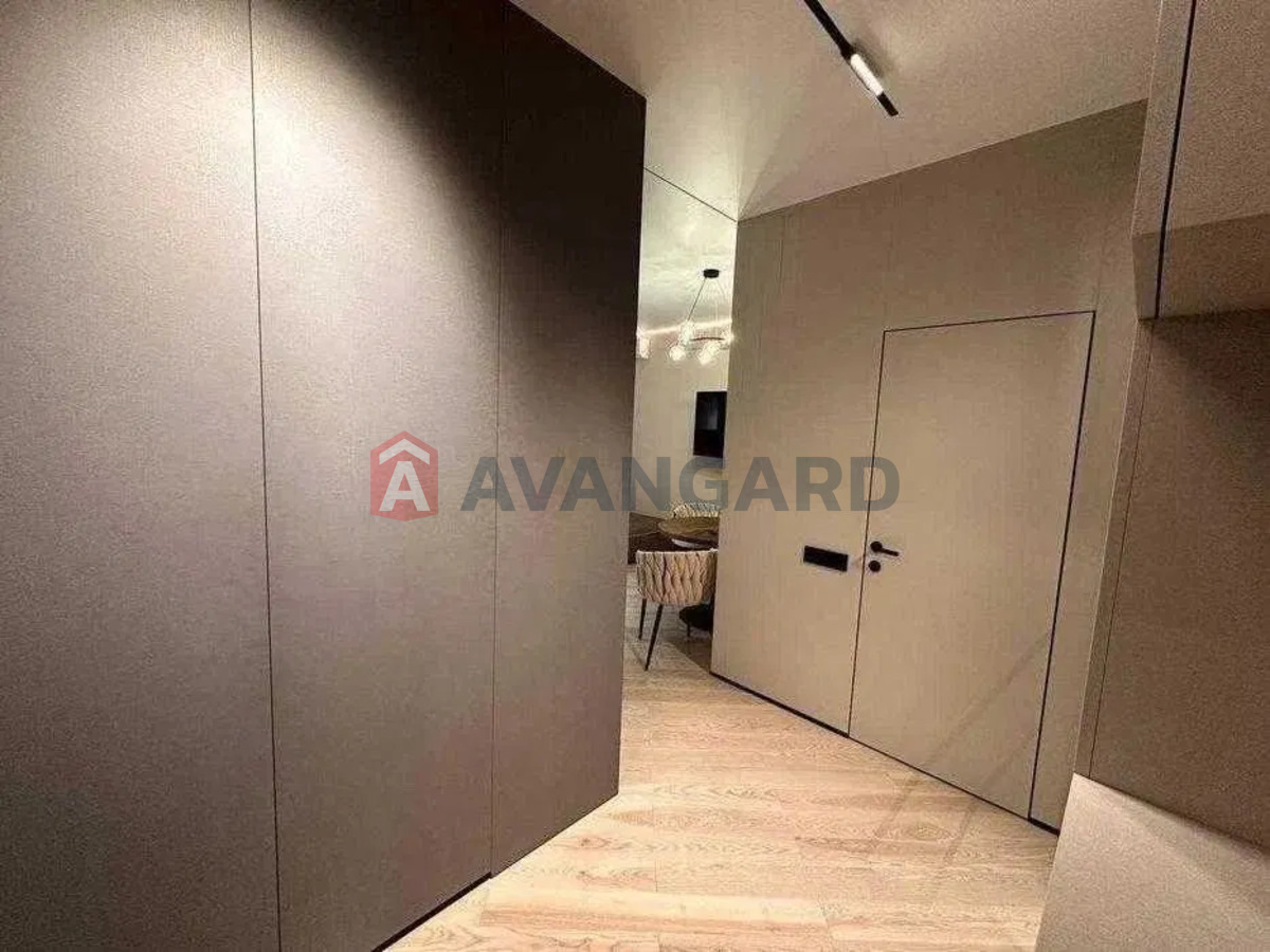 1 ��. ��������, 46/-/20 ��. �., 3/30 ������ ���� 12