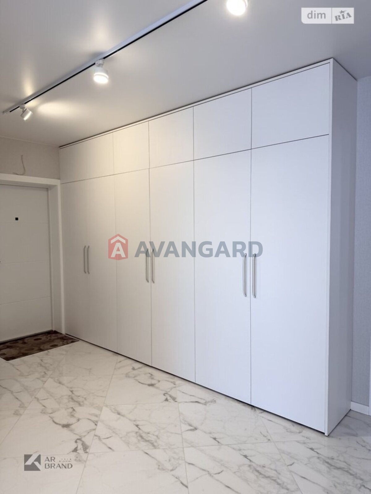 2 ��. ��������, 73/43/12 ��. �., 15/16 ������ ���� 7